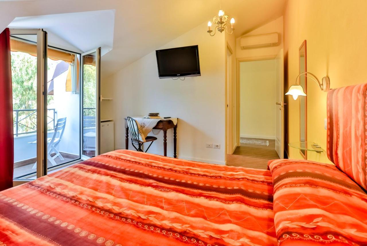 Casa Di Rossana Bed&Breakfast Санремо Екстер'єр фото