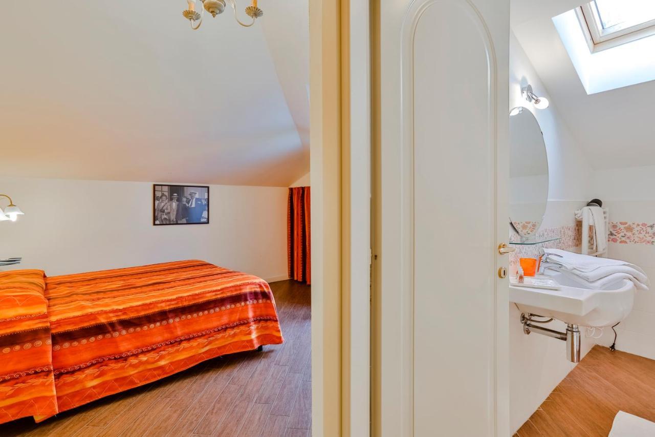 Casa Di Rossana Bed&Breakfast Санремо Екстер'єр фото