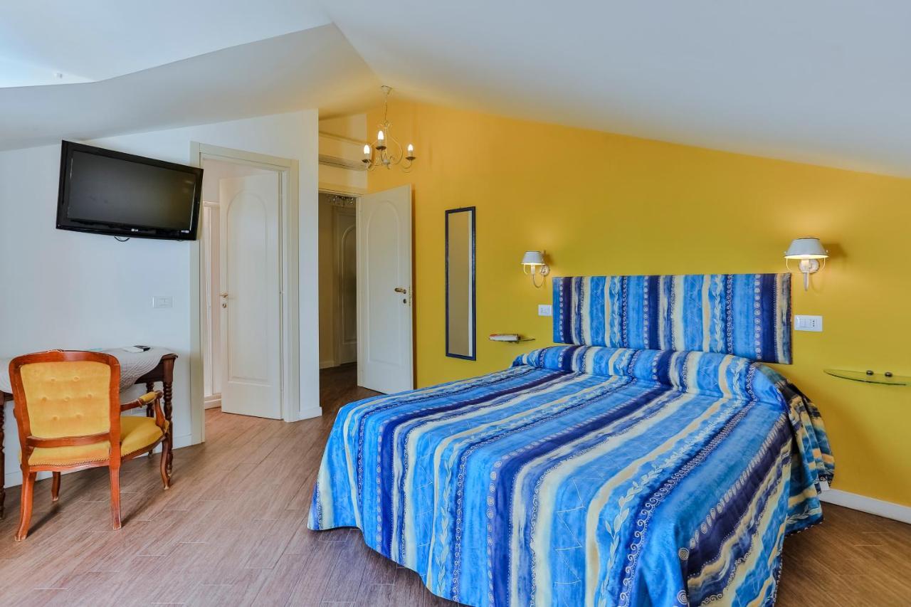 Casa Di Rossana Bed&Breakfast Санремо Екстер'єр фото